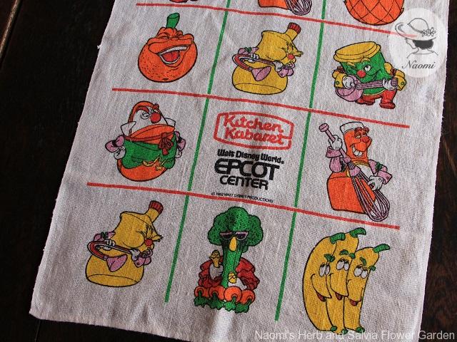 Kitchen Kabaret tea towel