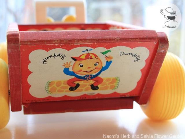 Vintage Fisher Price Humpty Dump Truck Pull Toy