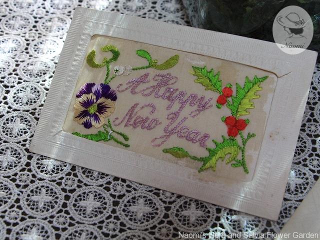古いシルク刺繍のポストカード 