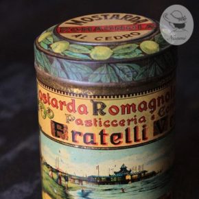 イタリアの古い缶