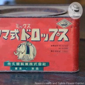 サクマ式ミックスドロップスの昭和レトロな大缶
