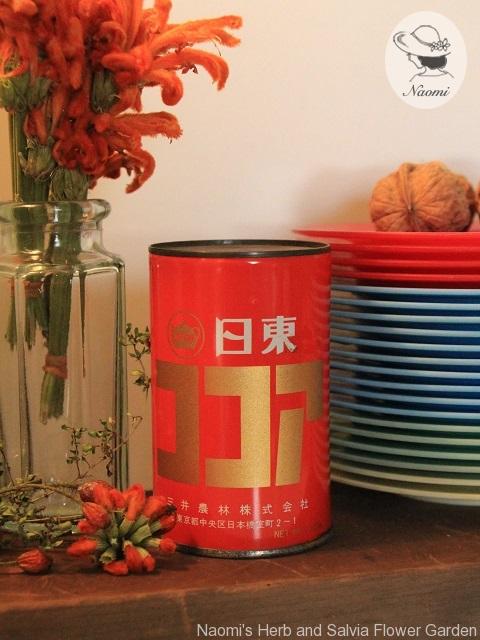 日東ココアの昭和レトロな缶