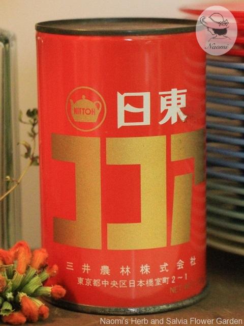 日東ココアの昭和レトロな缶