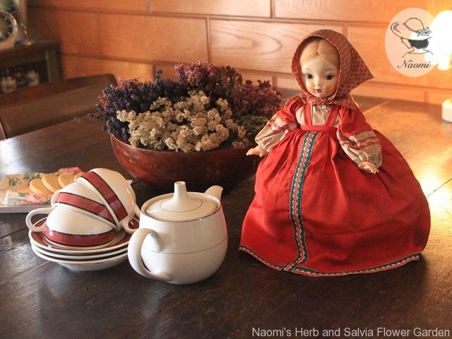 ソ連のティーコゼー人形 Vintage Russian Tea Cozy Doll